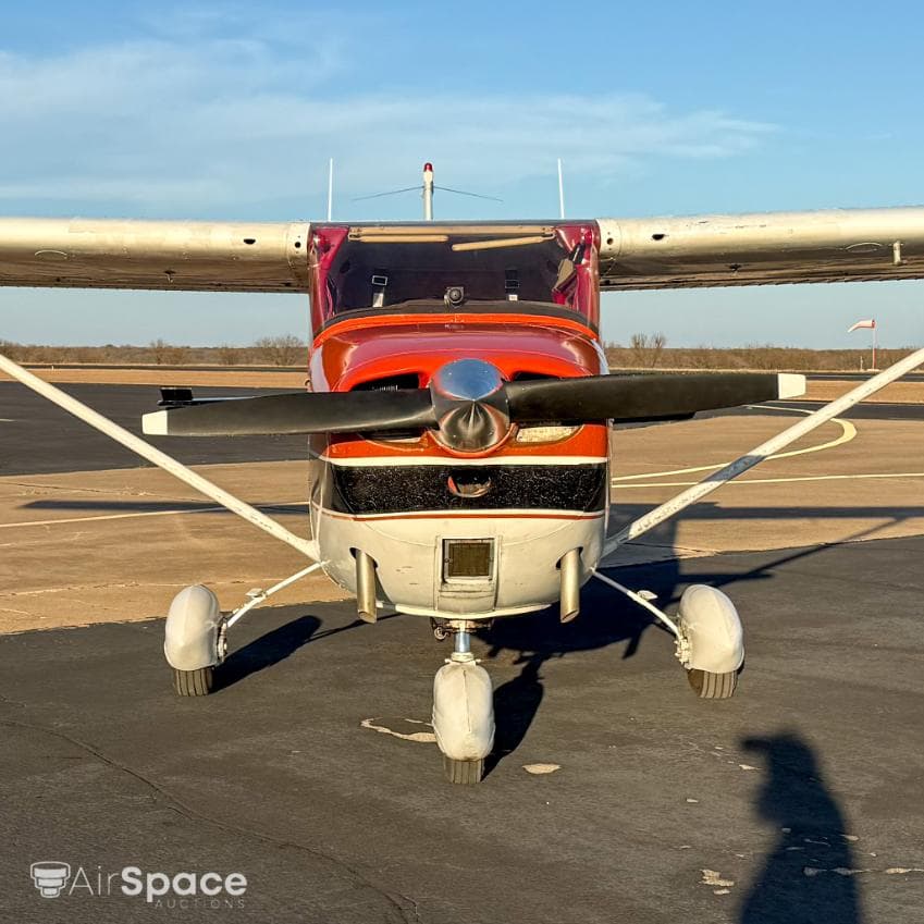 172H SKYHAWK