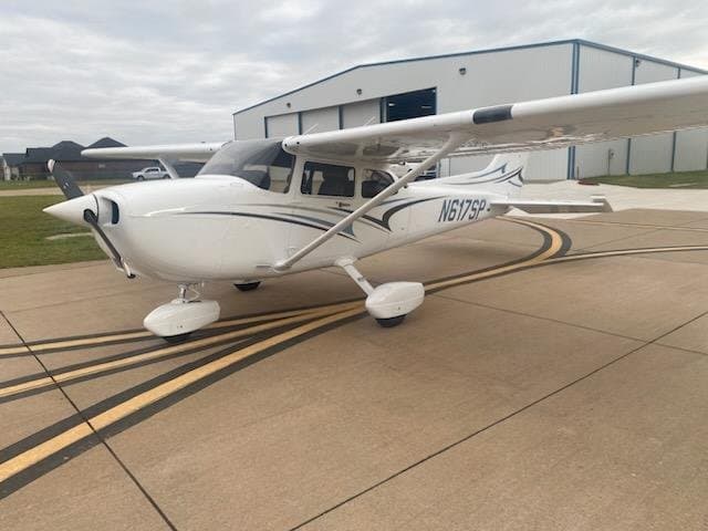 172SP SKYHAWK SP