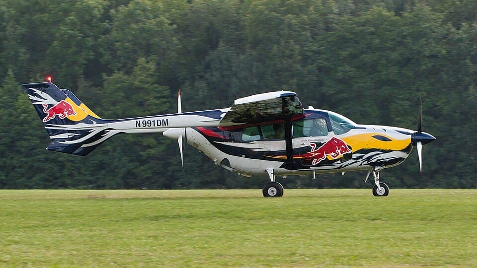 Is a Cessna 337 Skymaster a Cheap Twin?