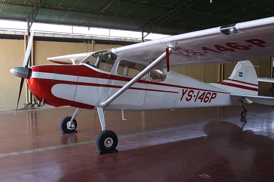 Cessna 170 vs 172: A Classic Cessna Is Comparison