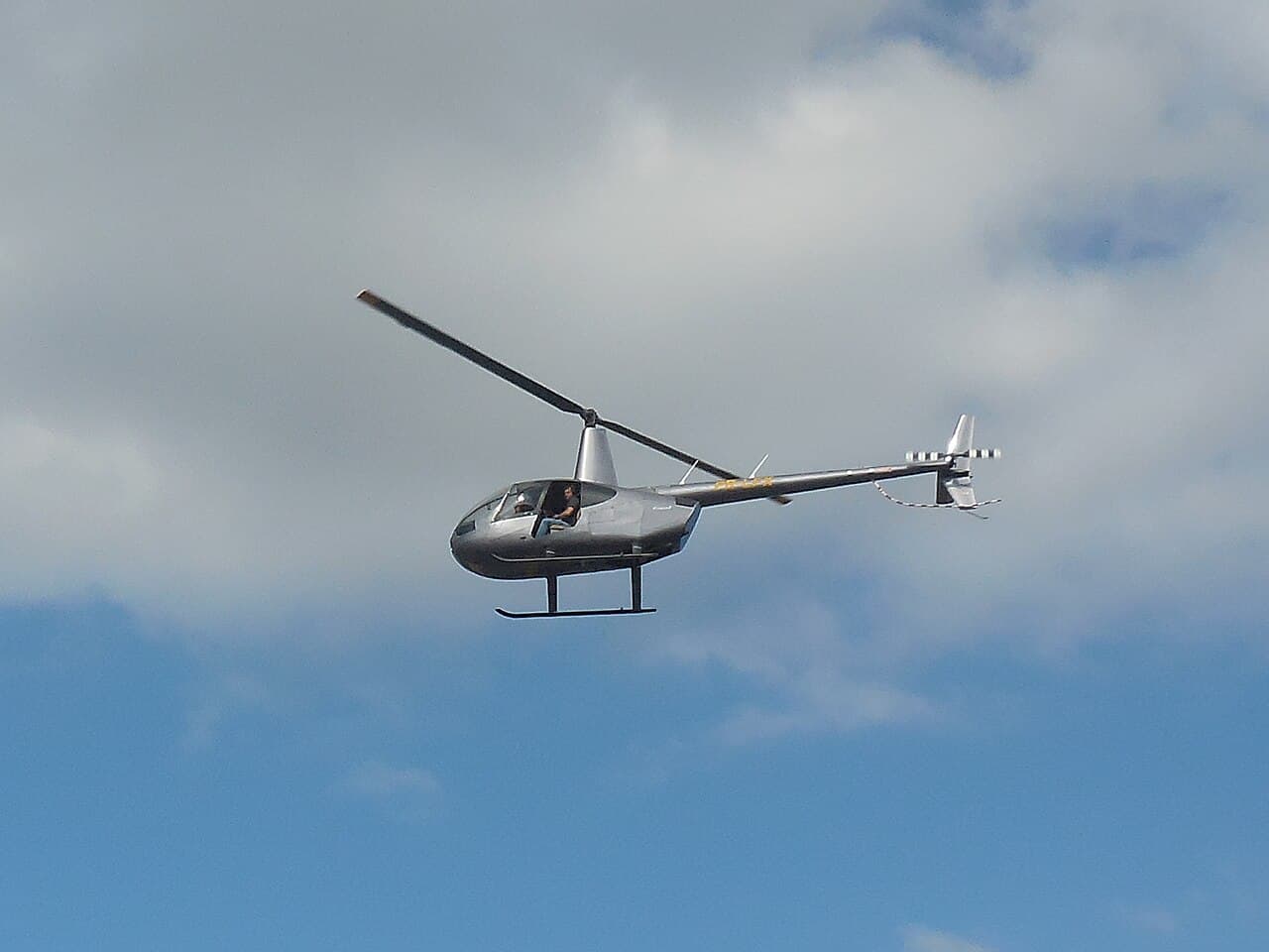 Robinson R44 Fuel Tank Bladder Retrofit: What Owners Need to Know