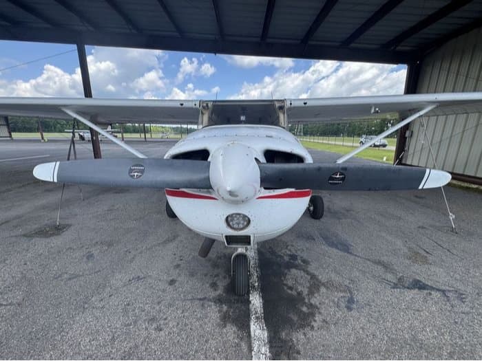 172M SKYHAWK