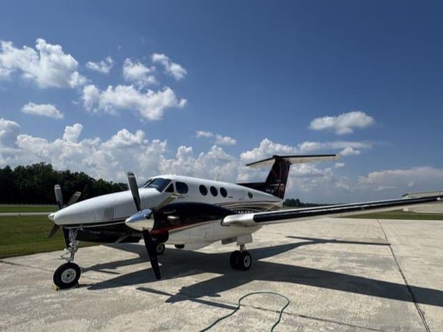 KING AIR F90