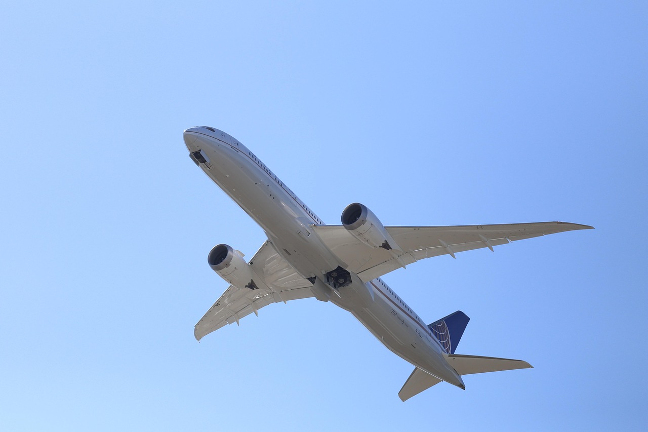 787 VS A350: IS 787 BETTER THAN A350?