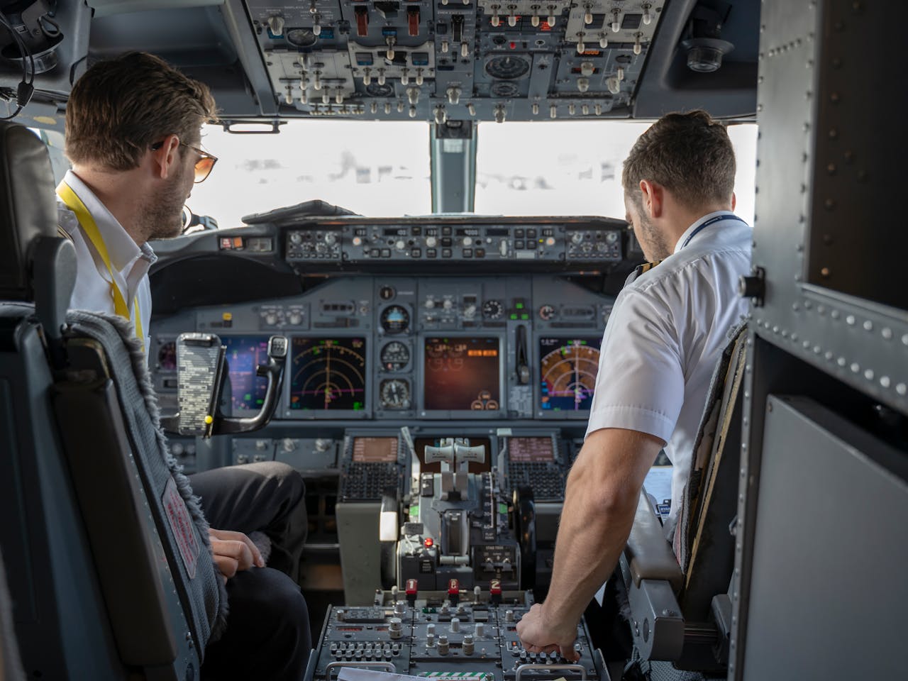 7 Hardest Commercial Aircraft to Fly