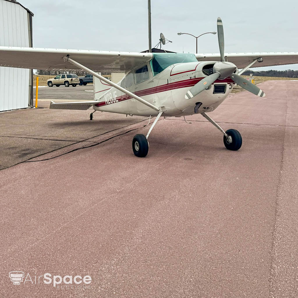CESSNA 185 aircraft image