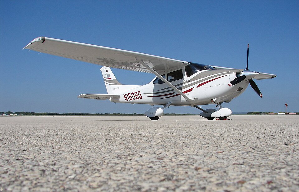 Cessna AD 2008-05-09 Explained: The Seat Bracket Fix