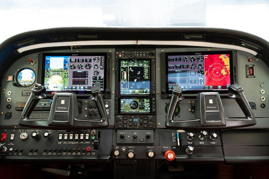 Common Avionics Upgrade Mistakes Cessna 172 Owners Make (And How to Avoid Them)
