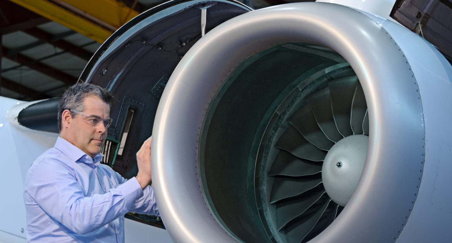 When to Overhaul an Aircraft Engine: Hours, Signs, and Safety Tips