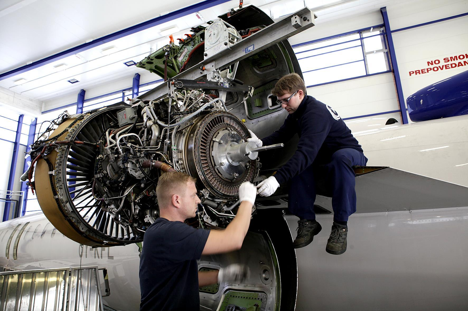 Should You Replace or Overhaul Your Aircraft Engine?