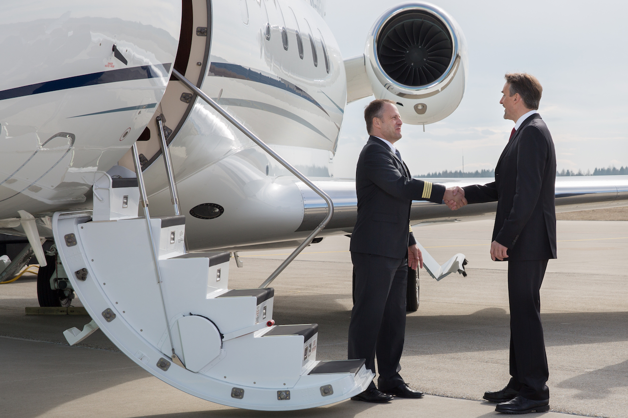 Selling Airplanes Career: Job Outlook & Expectations