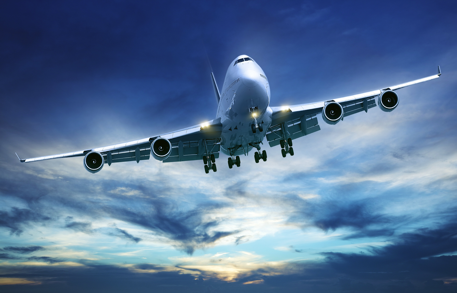 How Fast Does a Commercial Plane Fly and Why It Matters