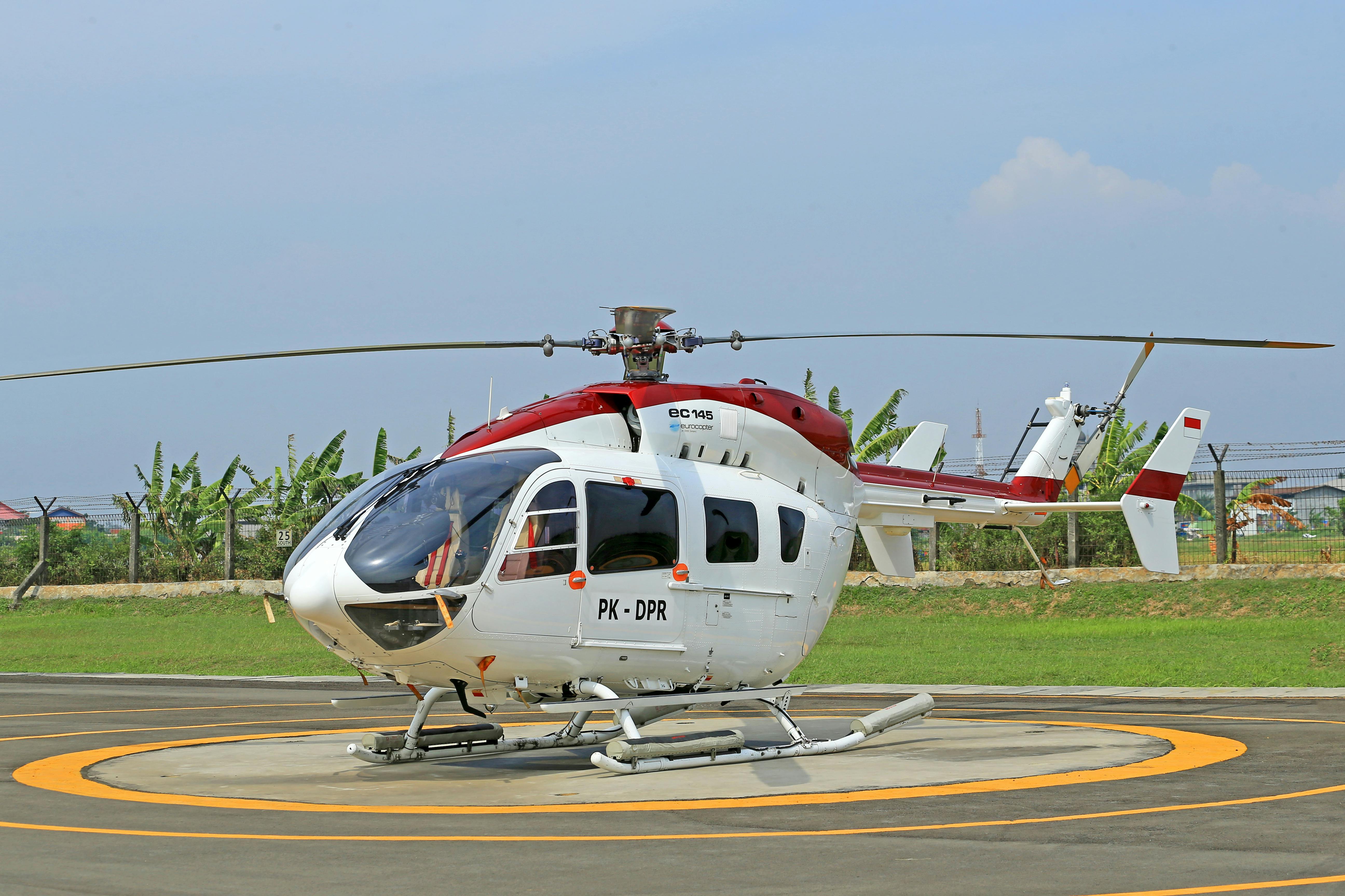 Fixed Wing vs Rotary Wing Aircraft: Key Differences Every Aviation Enthusiast Should Know