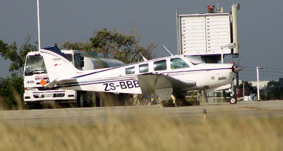 12 Best Small Planes for New Pilots and Private Owners