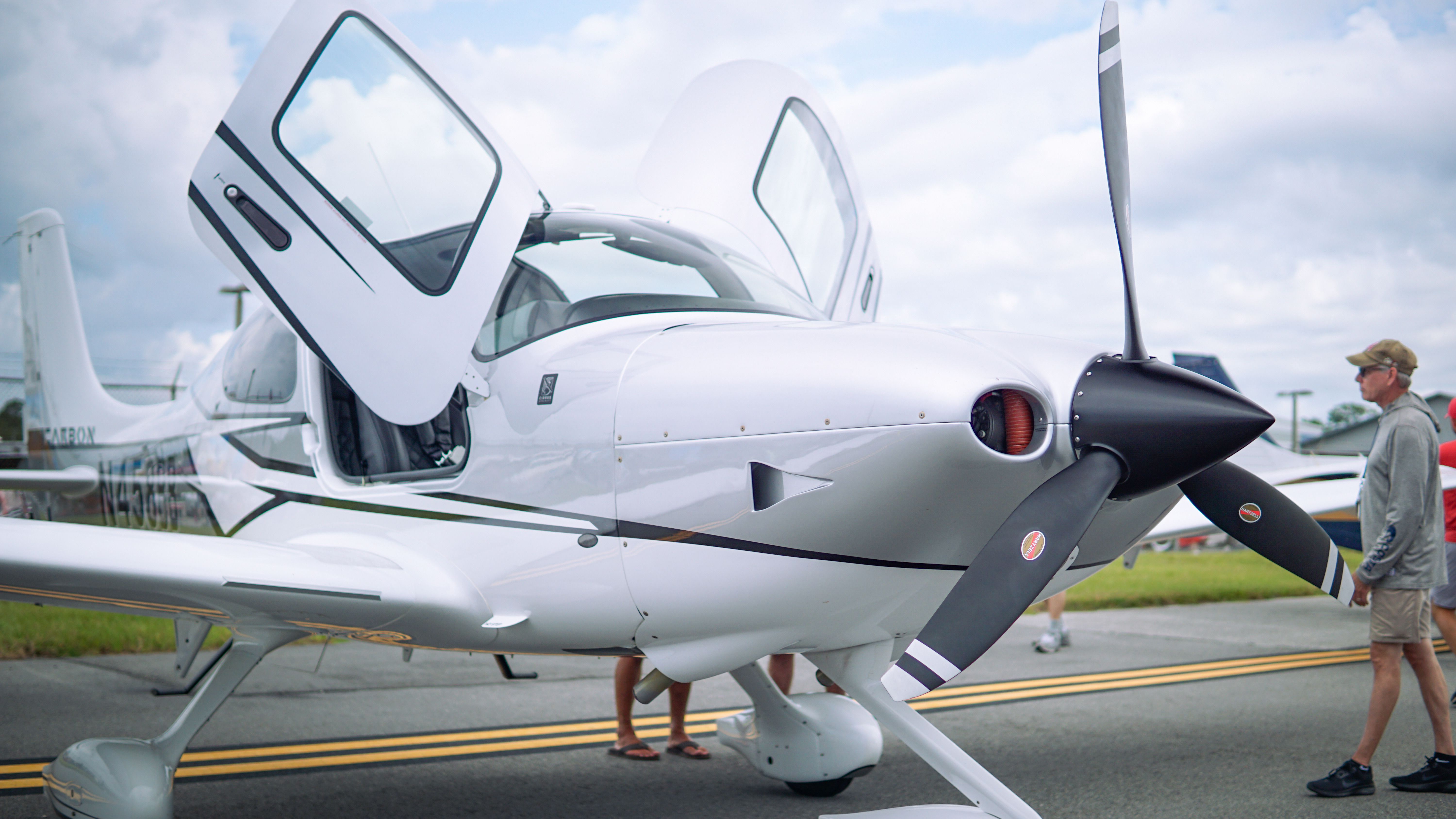 Should You Overhaul Before Selling Your Plane? Cost vs. Value