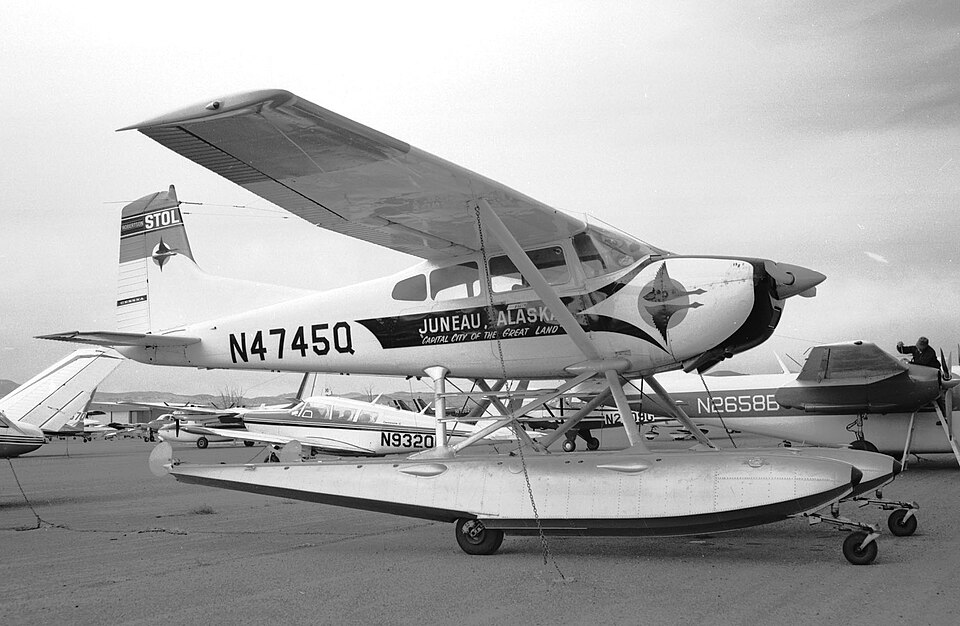 Amphibious Ultralight Aircraft: Land and Water Flying Explained