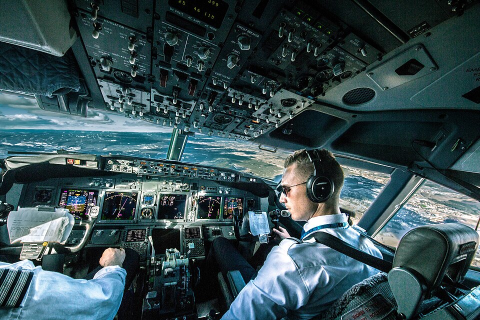 War Risk Insurance for Aircraft: How Airlines Cover Conflict Zone Operations