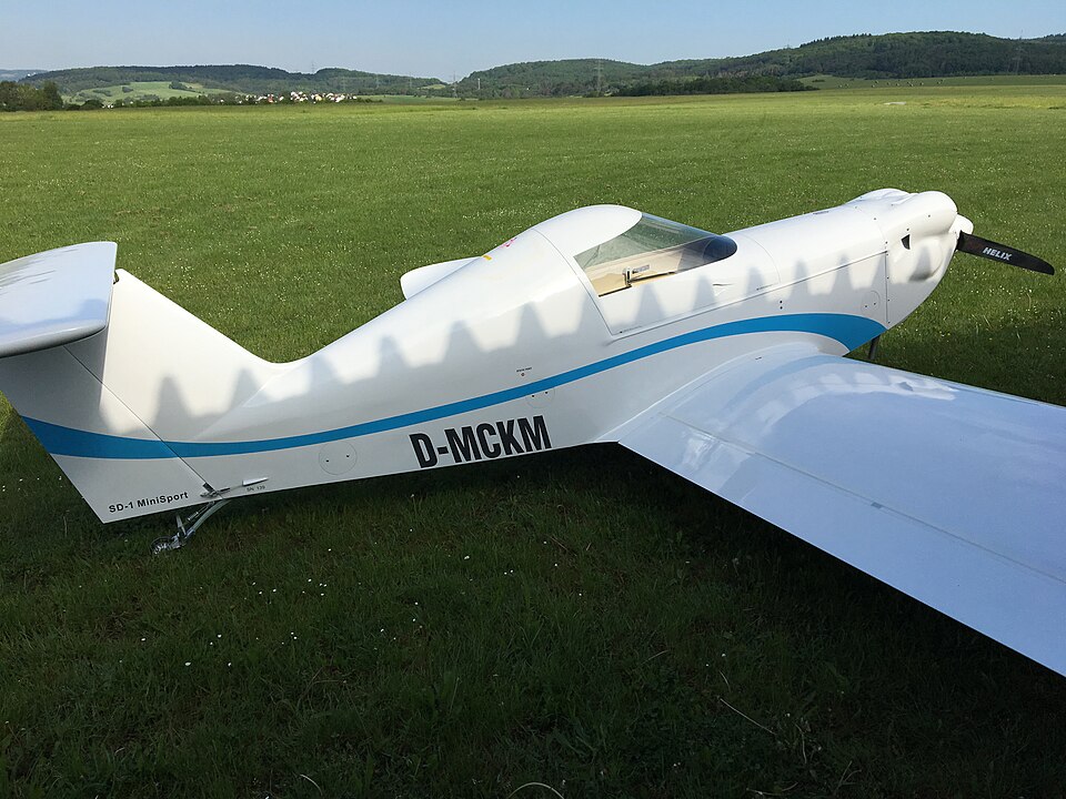 17 Advantages and Disadvantages of Ultralight Aviation