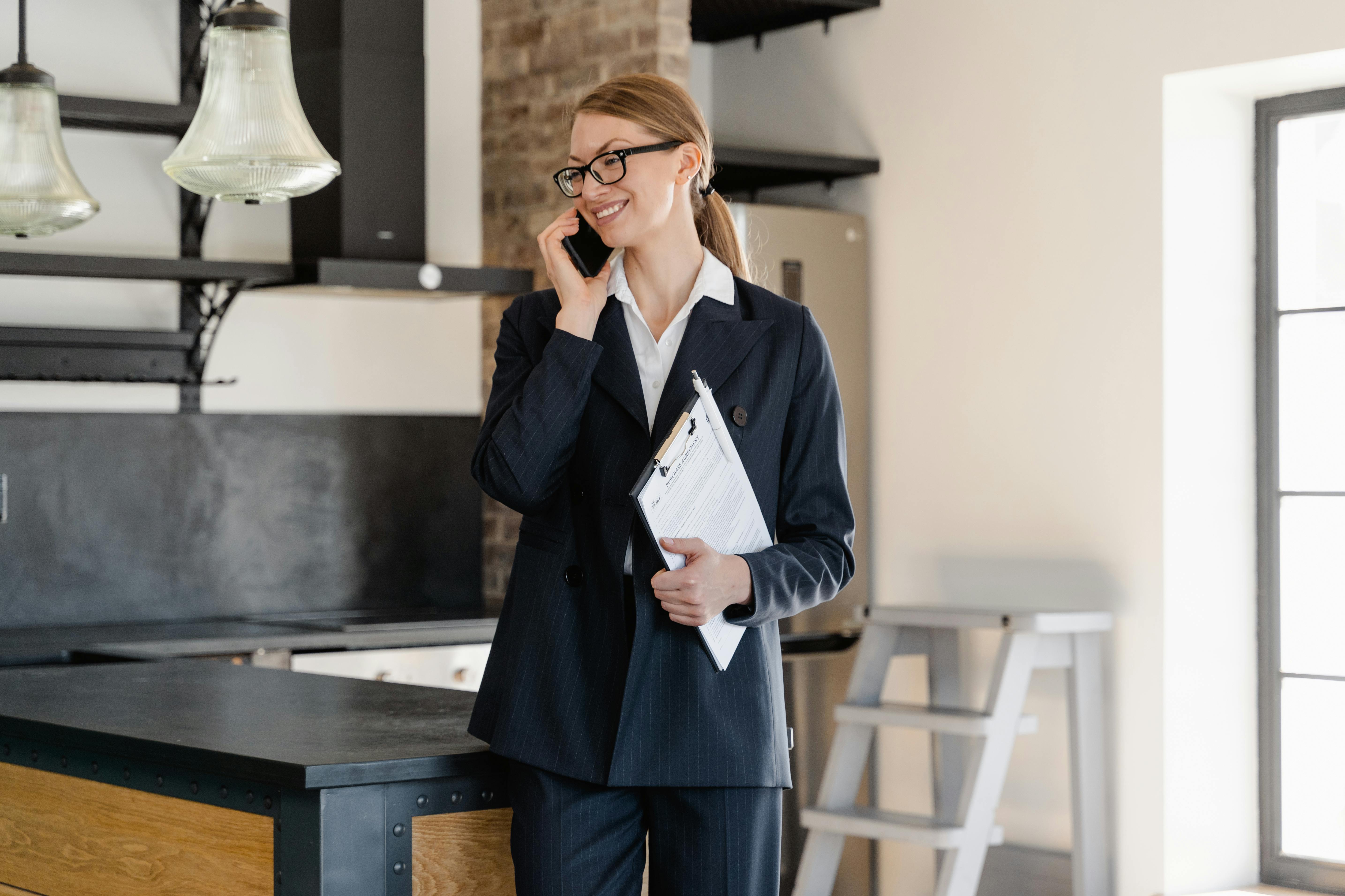 How to Choose an Aircraft Broker: Smart Tips for Buyers and Sellers