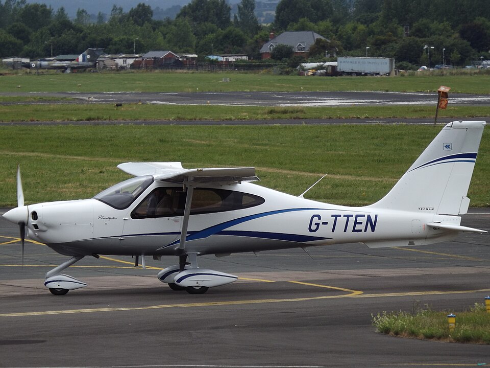 Tecnam P2010 vs Cessna 172: Which Four-Seat Single Is Right for You?