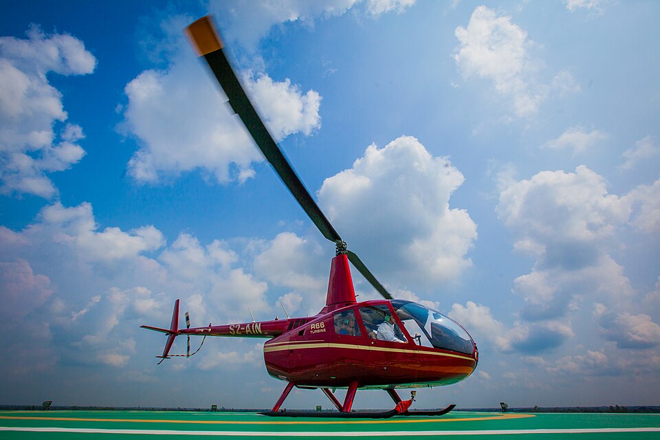 Robinson R44 vs R66: Piston Value or Turbine Power
