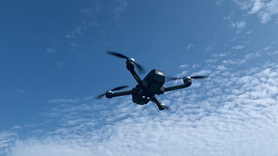 Helicopter vs Quadcopter: How Do They Differ?