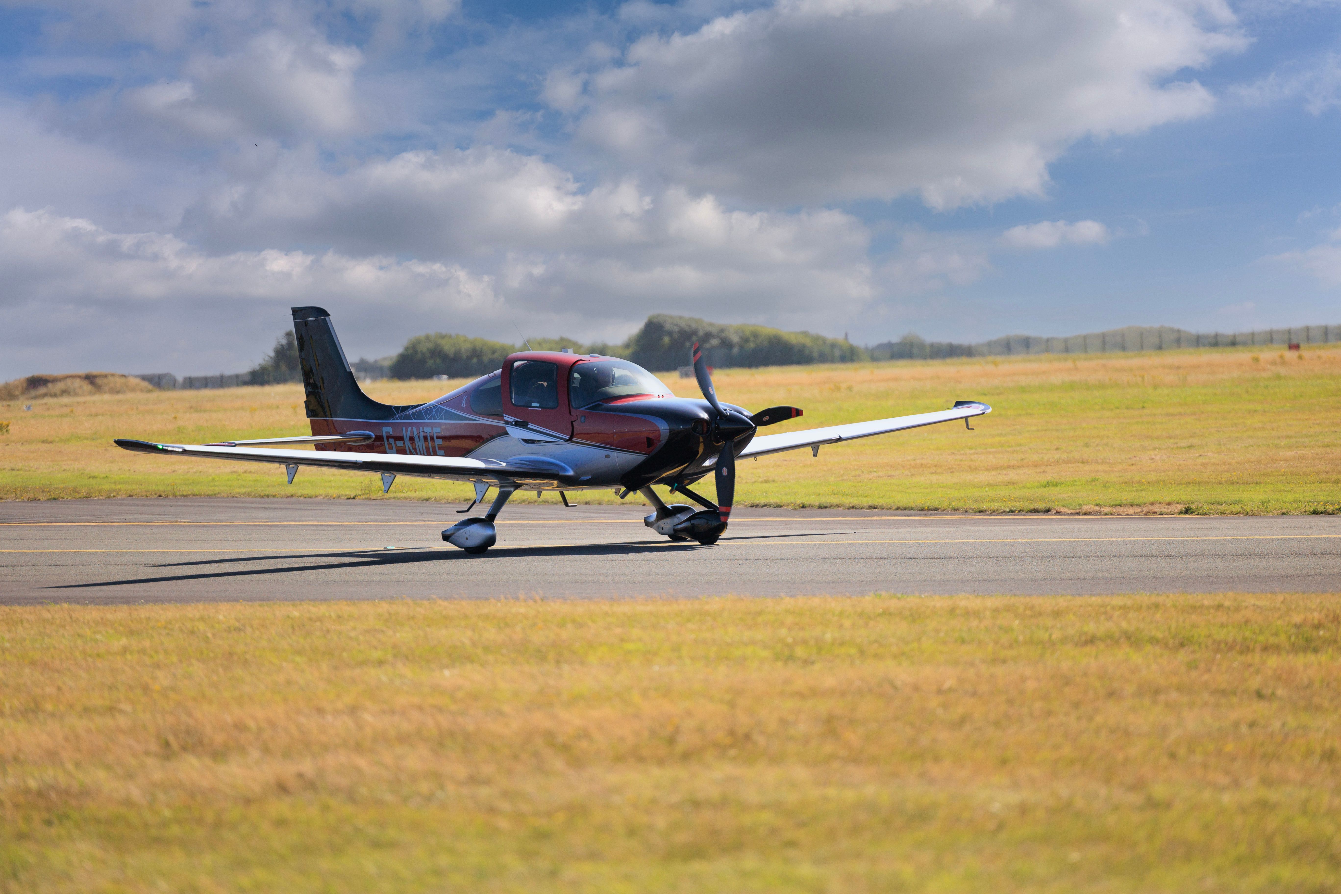 9 Signs an Aircraft Is Overpriced (and How to Spot Them)