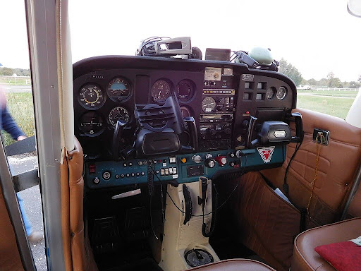 Common Interior Parts Buyers Look For in Older 172s